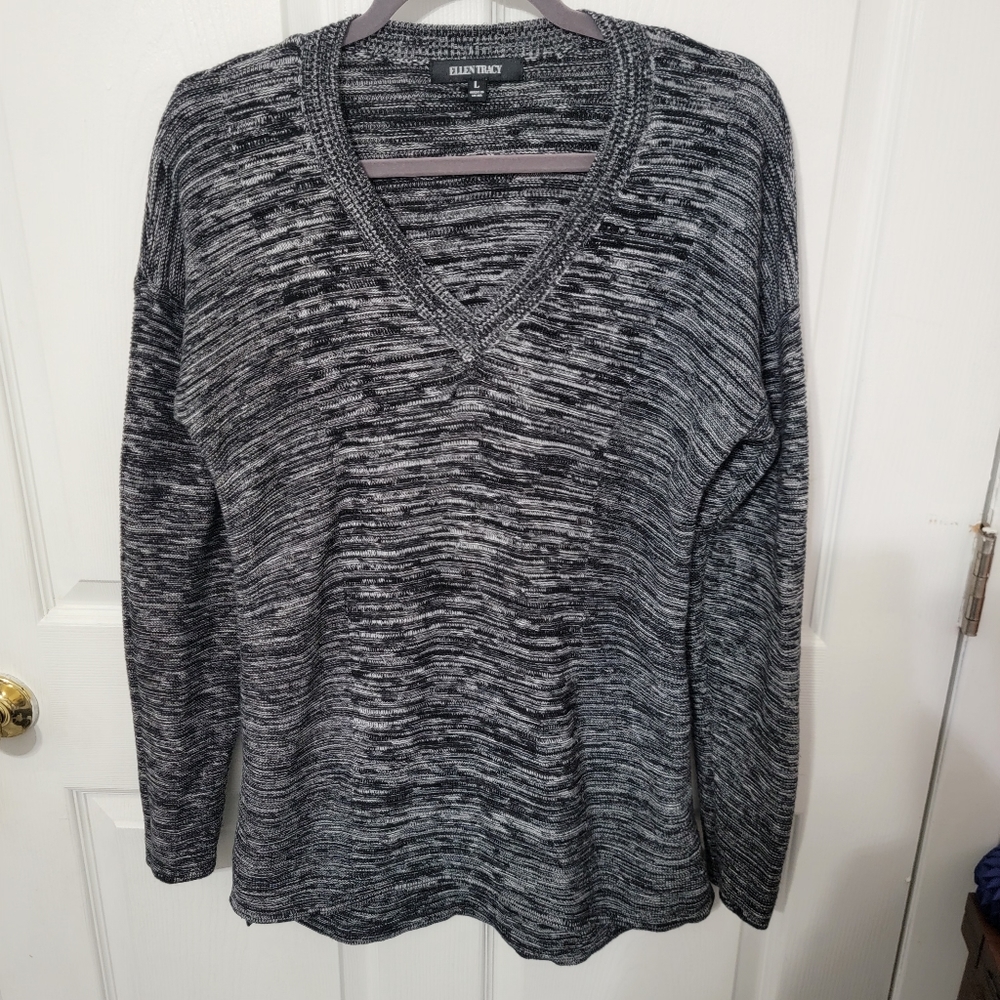 ELLEN TRACY Black/Ivory Sweater